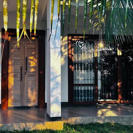 Windy Villa ポロンナルワ エクステリア 写真